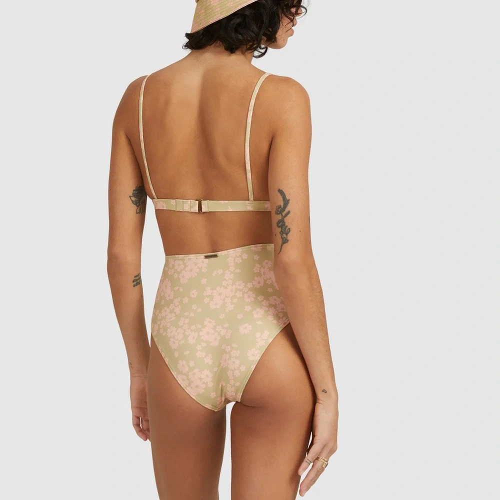 Billabong Bikini Set 💕 Bralette + Hi Retro Bottom
